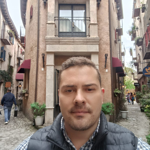 Alfonso R. profile photo