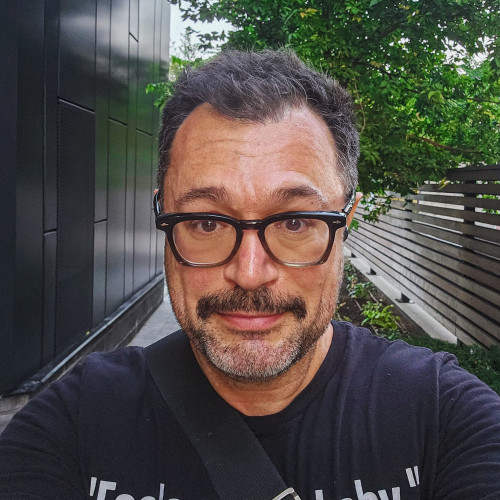 Vivieno  C. profile photo