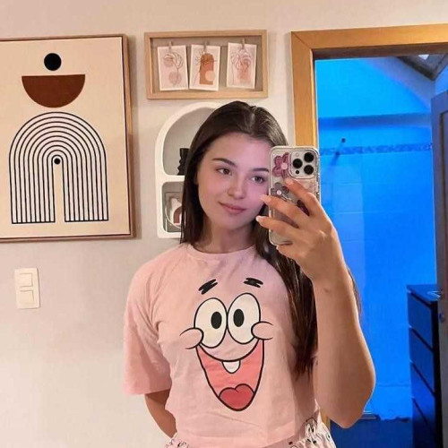 Chloe J. profile photo