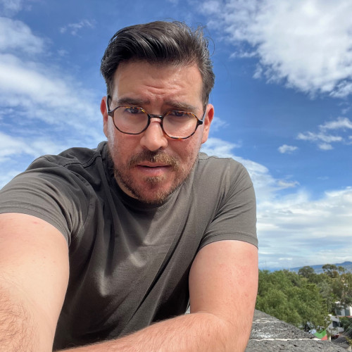 Luis  V. profile photo