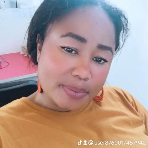 Nadia R.
