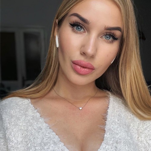 Nina R.