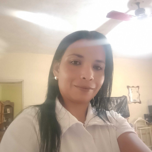 Celia R. profile photo