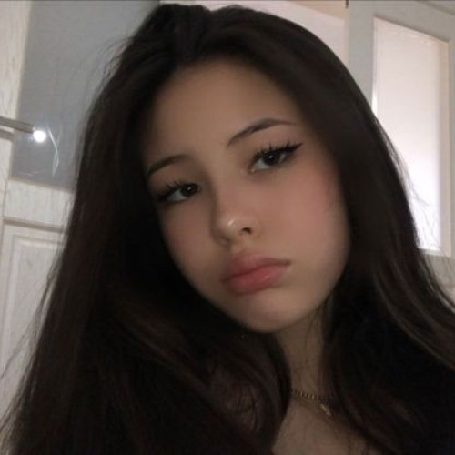 Ava G.