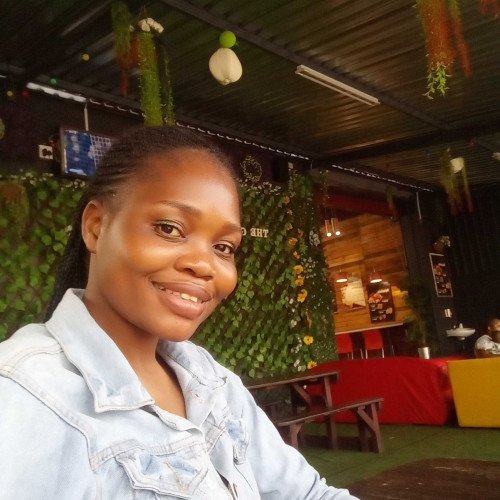 Yvonne s. profile photo