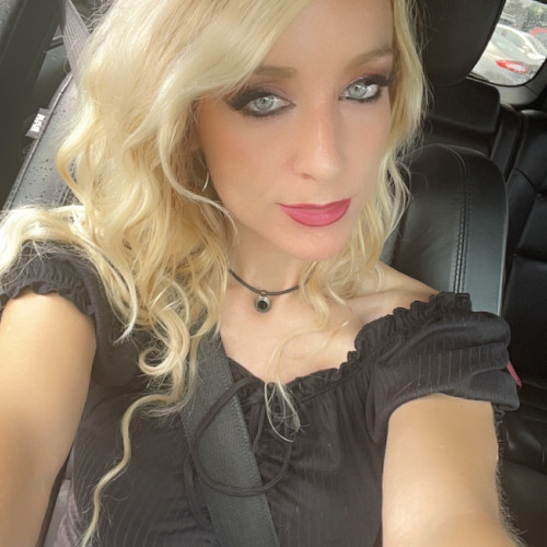 Angela W. profile photo