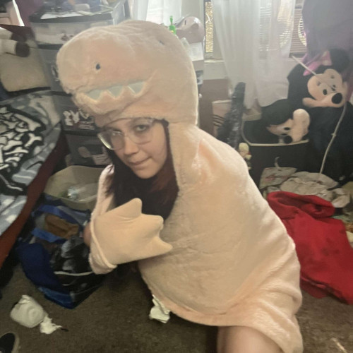 deziray c. profile photo