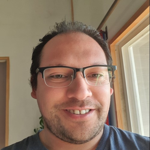 Luis Y.