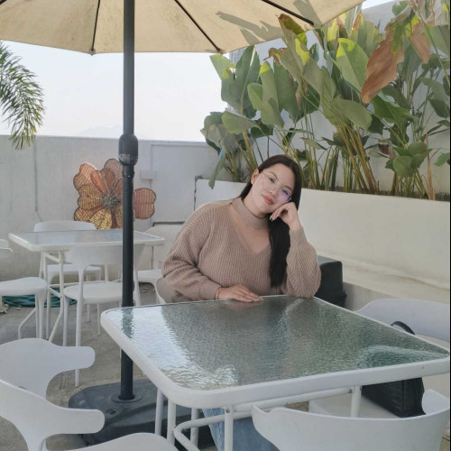 Aliana B. profile photo