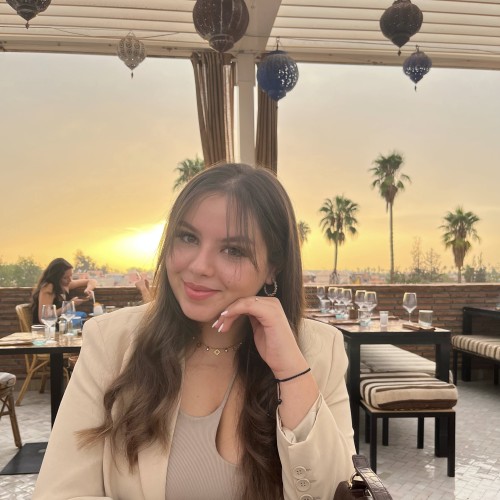 Fatima Zohra T.