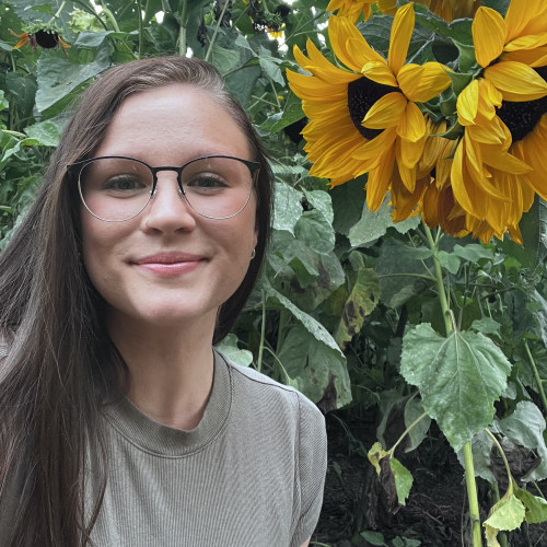 Mia B. profile photo