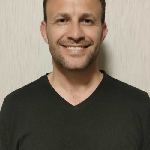 Hennie L. profile photo