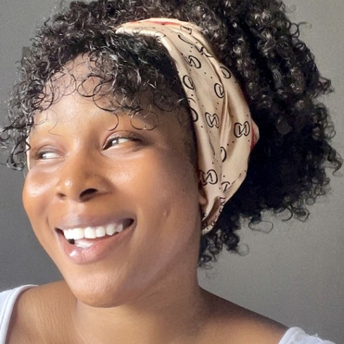 Vee A. profile photo