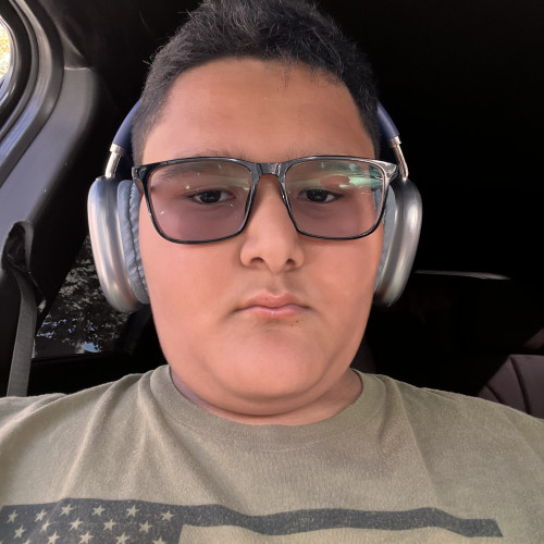 Kamron  R. profile photo