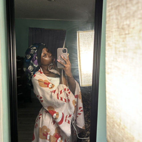 Tesha B. profile photo