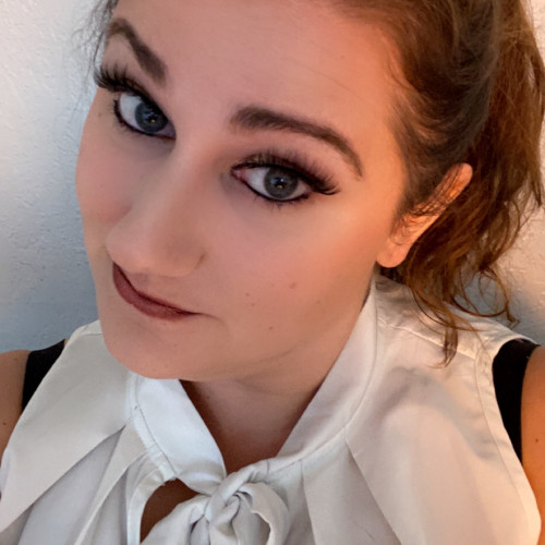 Ellie J. profile photo
