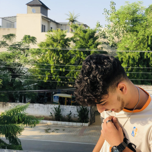 Yatharth k. profile photo