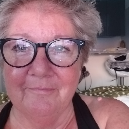 Nannie v. profile photo
