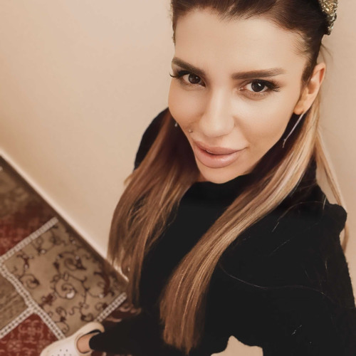 ella e. profile photo