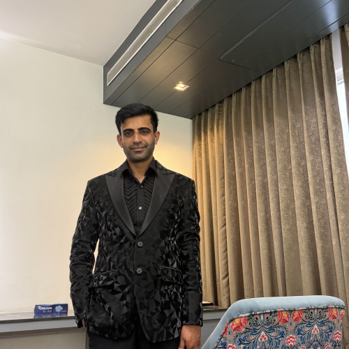 abhishek m. profile photo