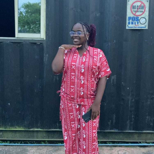 Blossom b. profile photo