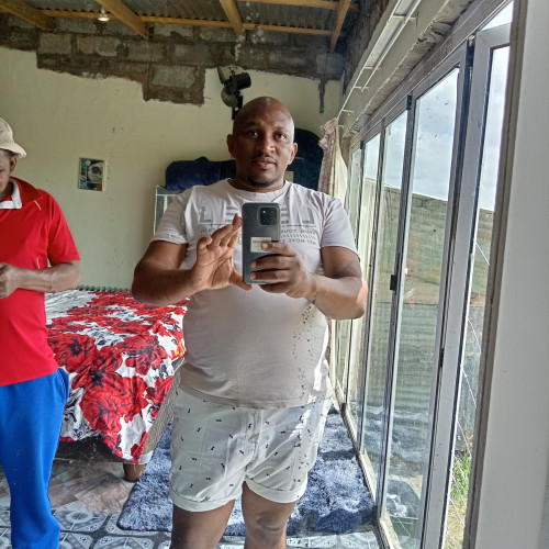 XOLANI  T. profile photo