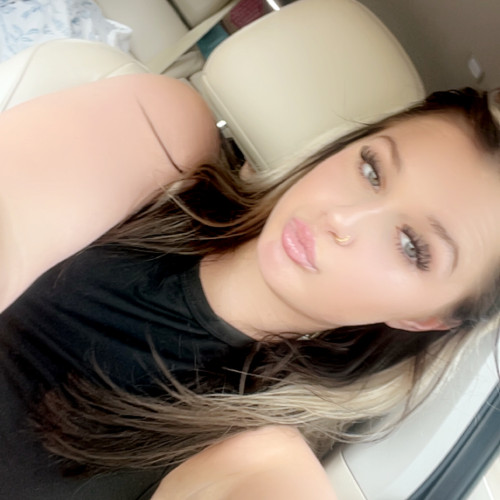 Ellie M. profile photo