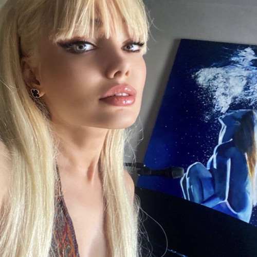 Evlyn.v v. profile photo