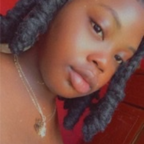 Mia B.