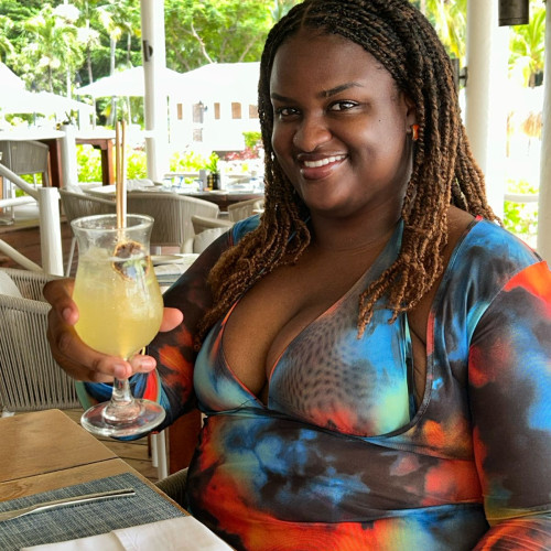 Hershelle  H.