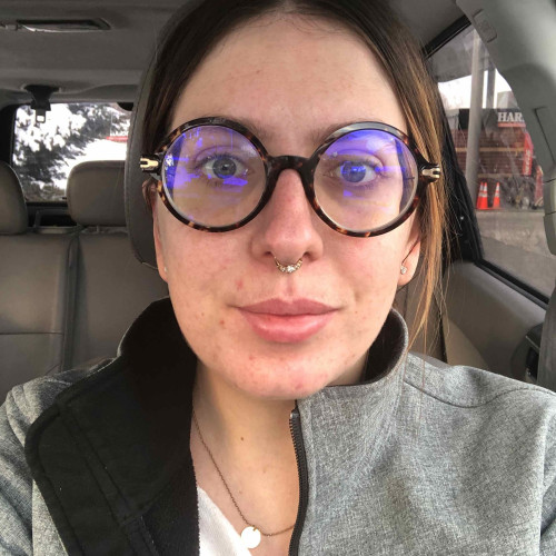 cloe b. profile photo