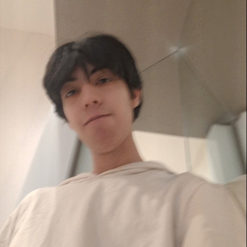 Leni L. profile photo