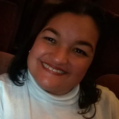 Isabel R.