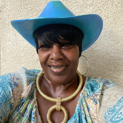 Romona B. profile photo