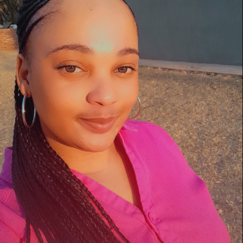 Lety L. profile photo