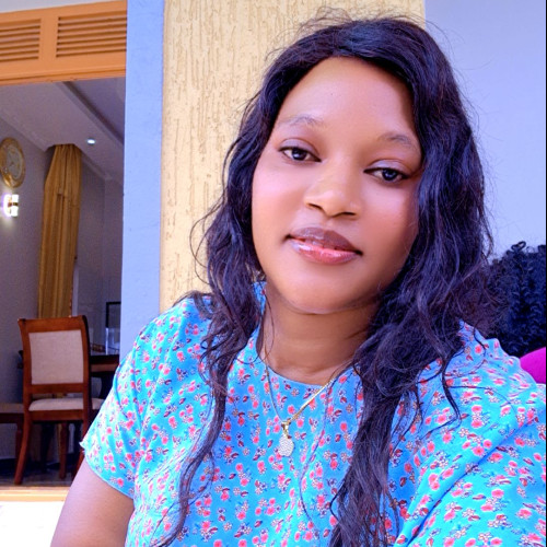 Vee V. profile photo