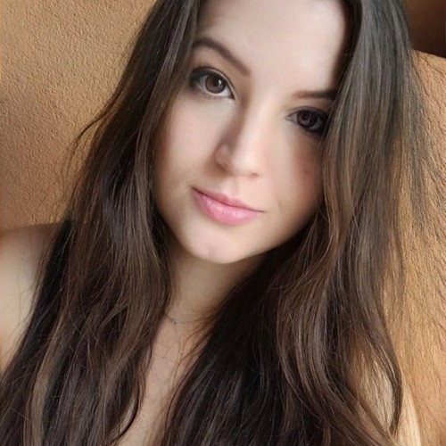 Cíntia B. profile photo