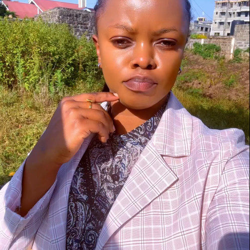 Yvonne M. profile photo