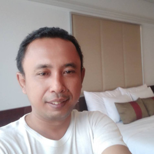 Ainur R. profile photo