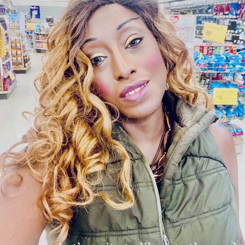 Erin “Elkhemi” L. profile photo
