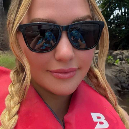 Mia M. profile photo
