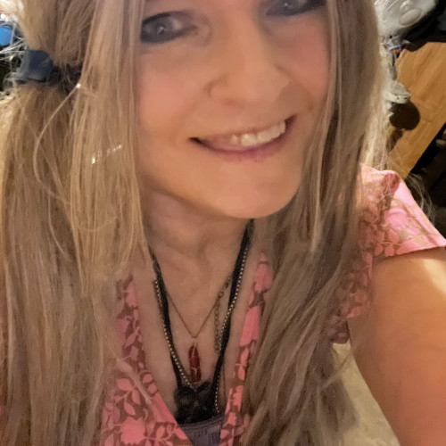Harleen  Q. profile photo