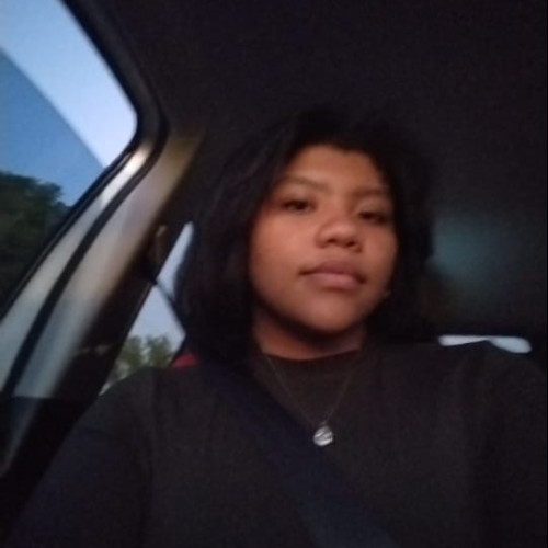 Suzanne W. profile photo