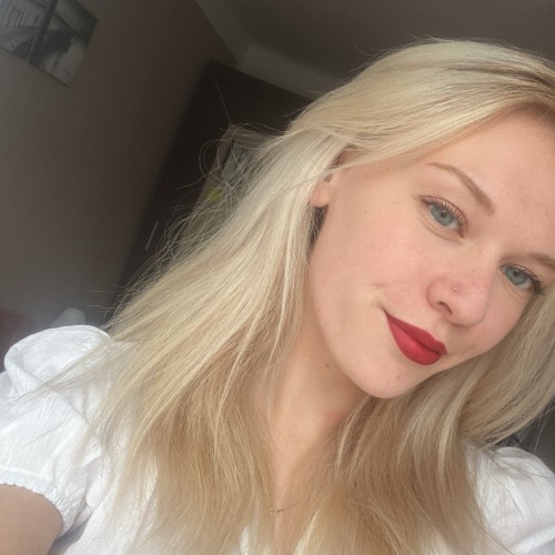 Anna F.
