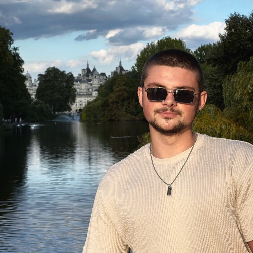 Razvan B.