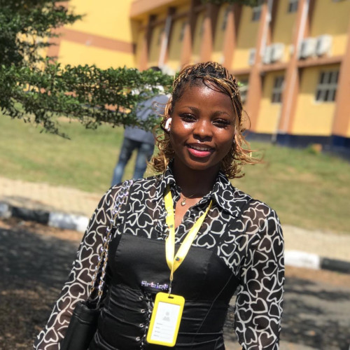 Tiwa O. profile photo