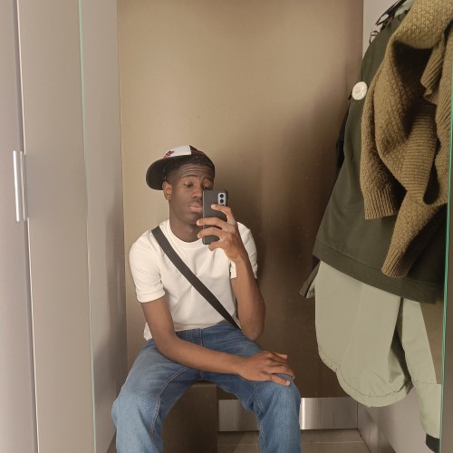 Fidele  B.
