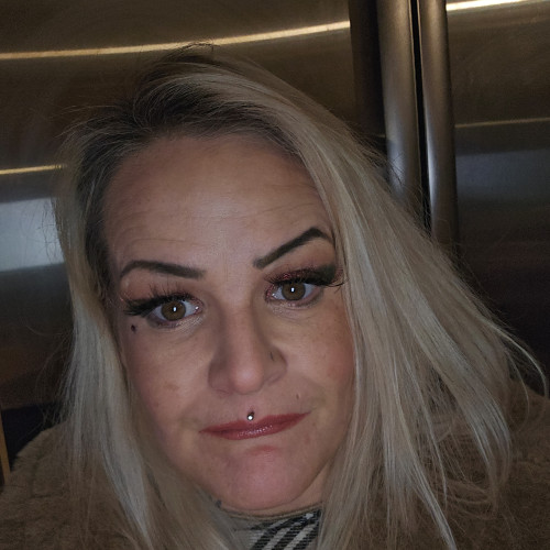Suzanne G. profile photo
