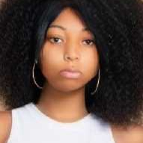 Isabelle A. profile photo