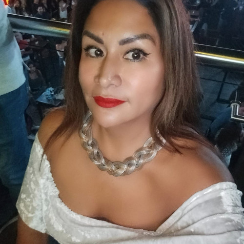 ESTHER C. profile photo